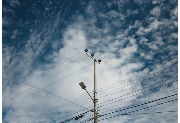 Linhas de distribuição de energia elétrica da Ênfase Consultoria Ambiental Ltda
